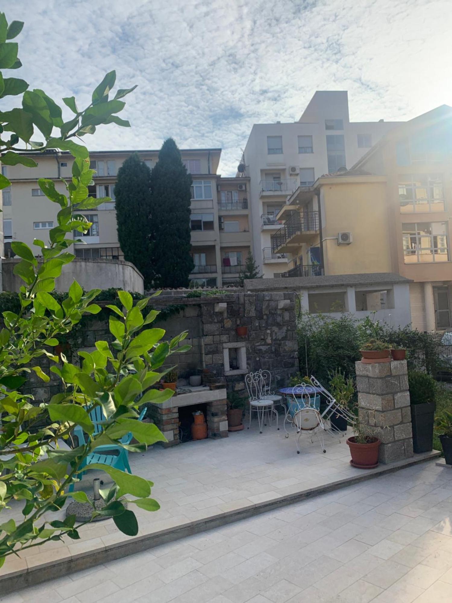 Rose Downtown Apartment Podgorica Exterior photo